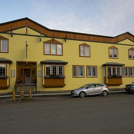 Aurora Inn Dawson City Exterior photo